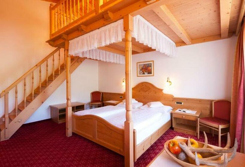 Семейный Номер, Des Alpes