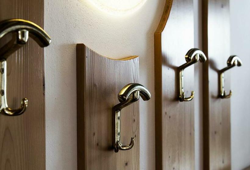 标准三人间, Dolomiten Hotel Irma