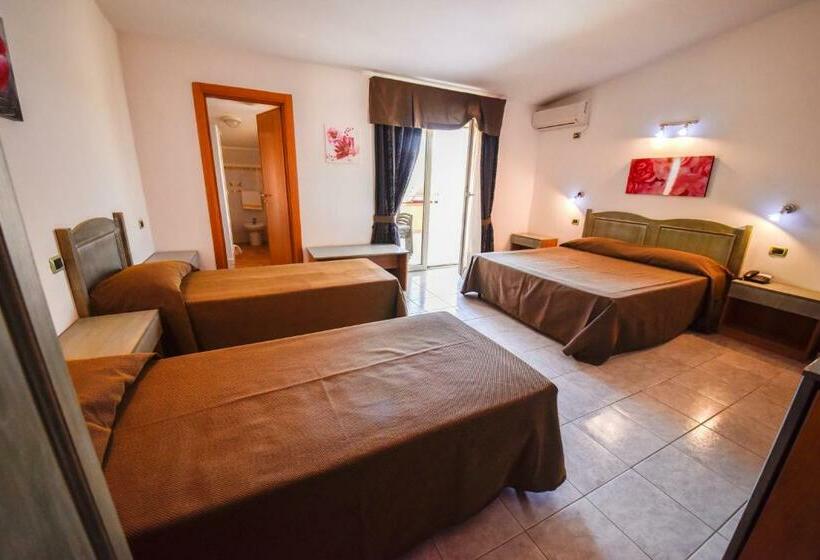 4인용 스탠다드 룸, La Villa