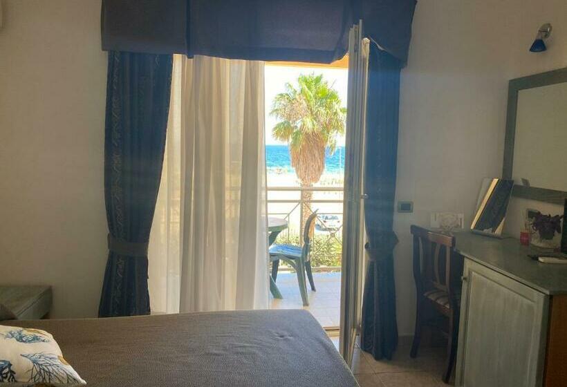 스탠다드 발코니 룸 바다 전망, La Villa