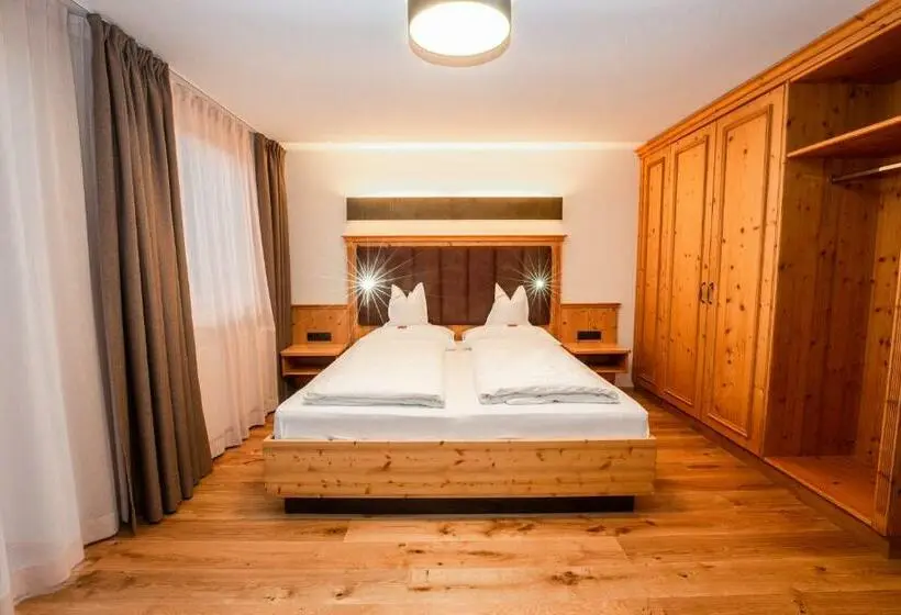 Superior-huone, Moseralm Dolomiti Spa Resort