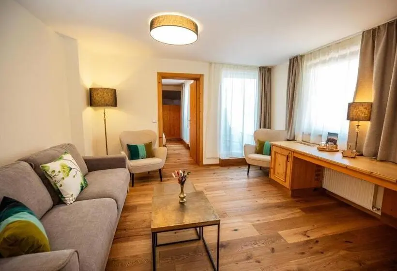 Sviitti King-vuode, Moseralm Dolomiti Spa Resort