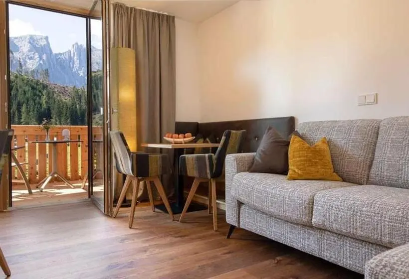 Sviitti Poreallas, Moseralm Dolomiti Spa Resort