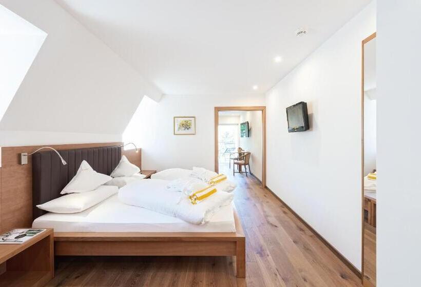 جناح مزوَّد بشرفة, Sonnenhof