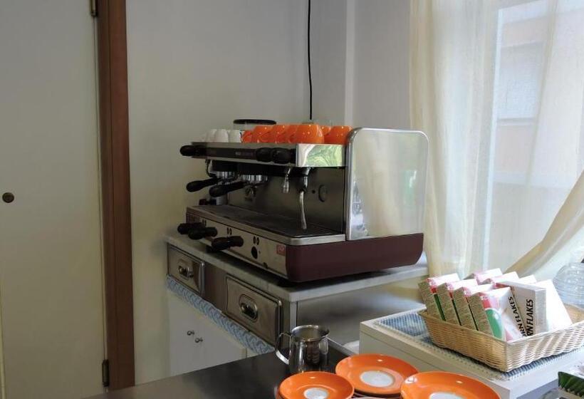 エコノミールーム, Stella Marina