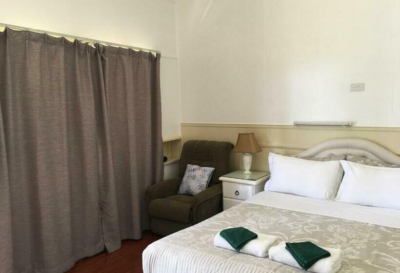 クイーンサイズベッドのスタンダードルーム, Major Innes Motel
