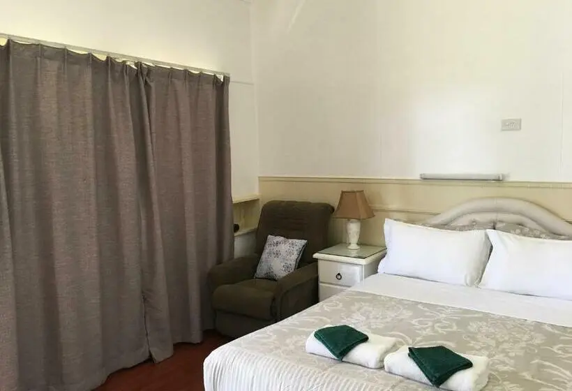 Standard-huone Queen-vuode, Major Innes Motel