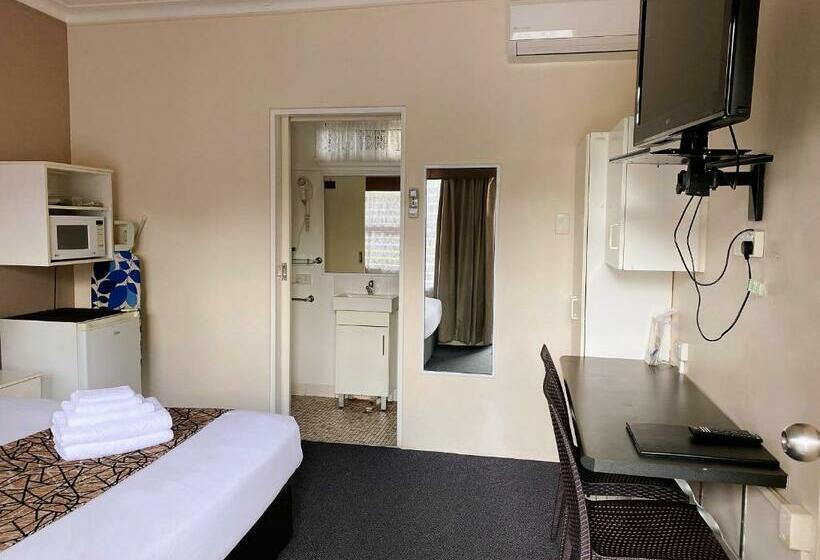 标准间, Motel Kempsey