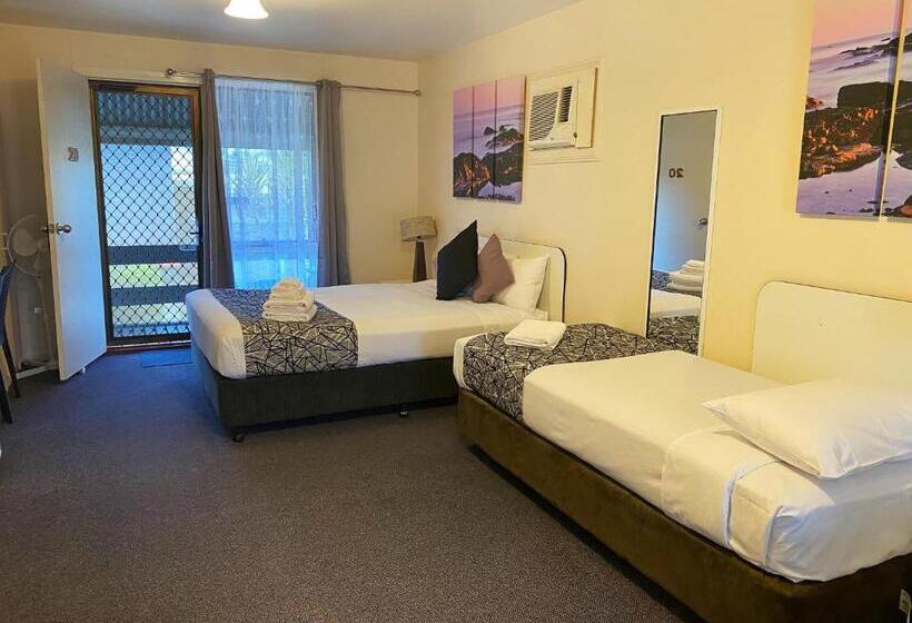 4인용 스탠다드 룸, Motel Kempsey