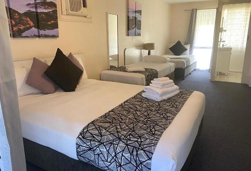 4인용 스탠다드 룸, Motel Kempsey