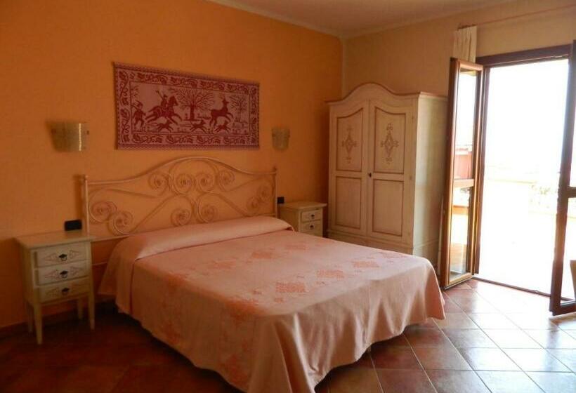 اتاق استاندارد با بالکن و چشم‌انداز دریا, Real B&b Primo Sole