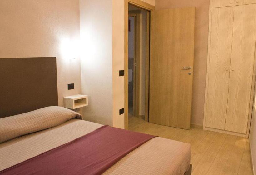 آپارتمان 1 خوابه با چشم‌انداز باغ, Real B&b Primo Sole