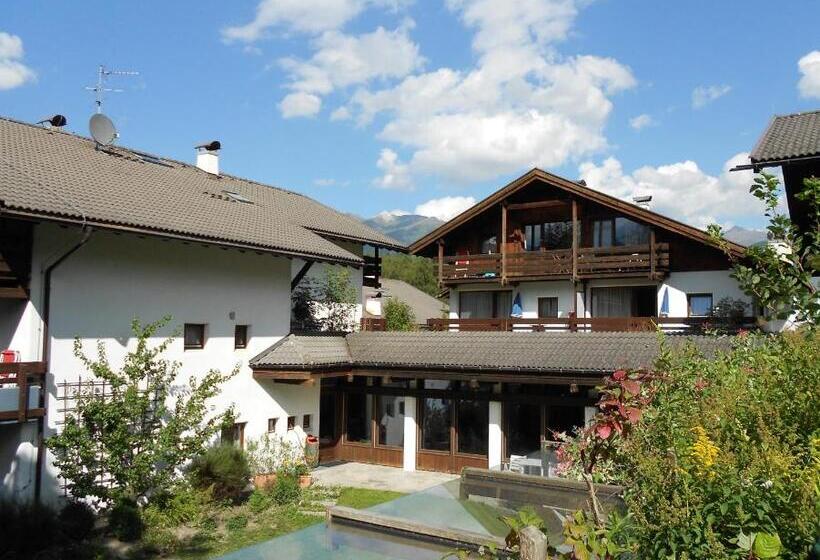 شقة غرفتين, Residence Silvester