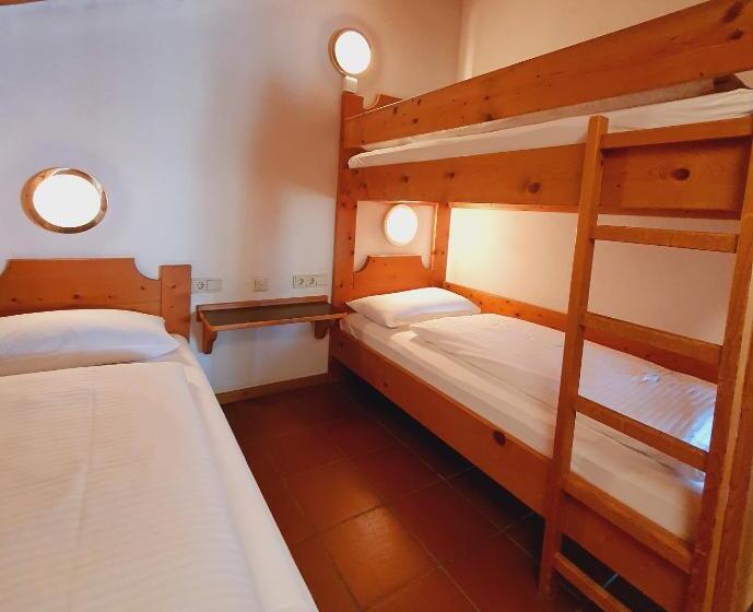 شقة غرفتين, Residence Silvester