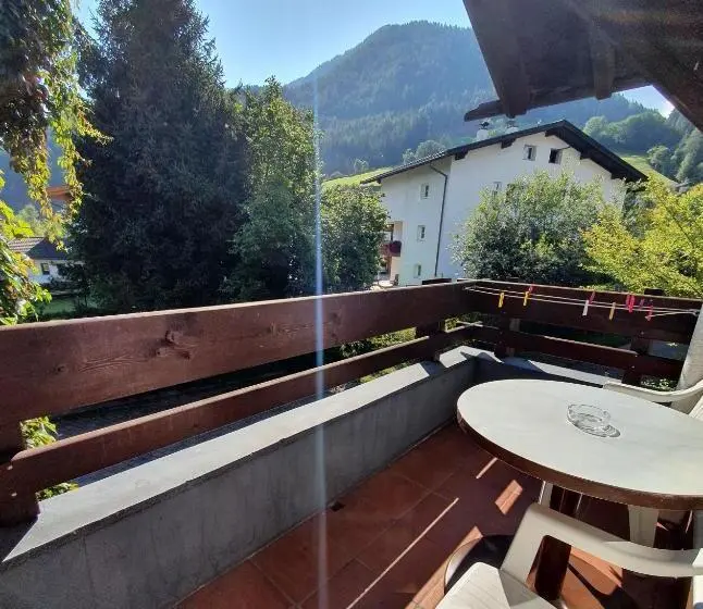 Standard-studio, Residence Silvester