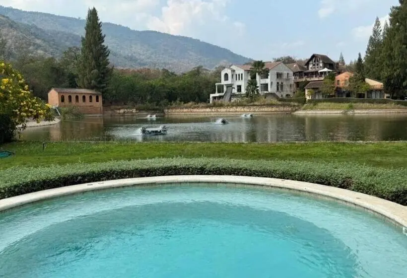 スタンダードルーム, Toscana Villa Khao Yai