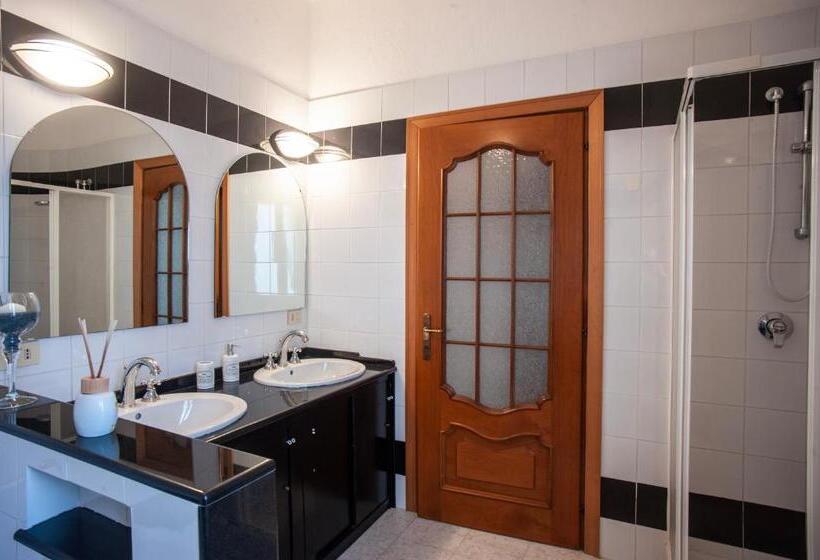 Standart Oda, Sardinia Del Sud