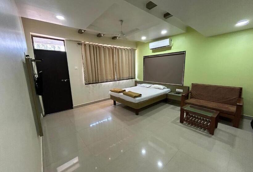 バルコニー付きデラックスルーム, Aaba S Gomantak