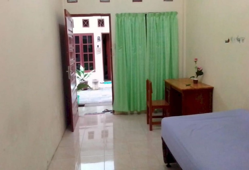 이코노미 룸, Spot On 93851 Fermansio Homestay 1