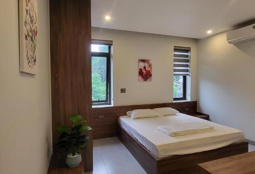 اتاق لوکس, Lotus Premium Lodge