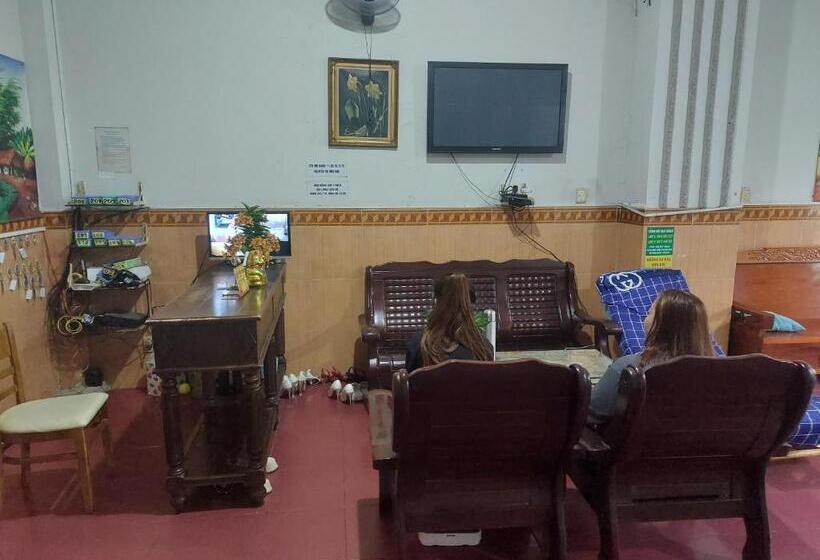 آپارتمان 1 خوابه, Nhà Nghỉ Hương Giang