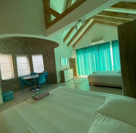 آپارتمان 1 خوابه با چشم‌انداز دریا, Yellow Villa With A Sea View