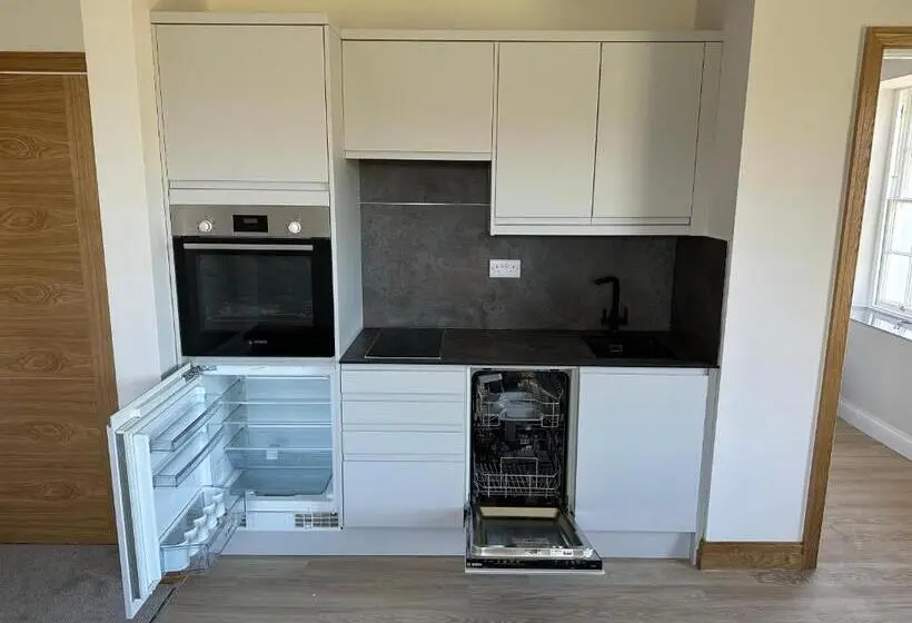 スタンダードスタジオ, Grindal Studio Apartments Newly Opened Luxury Accommodation