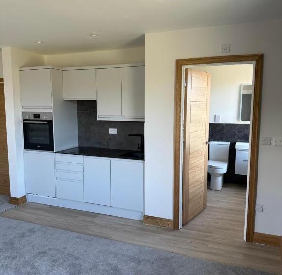 스탠다드 스튜디오, Grindal Studio Apartments Newly Opened Luxury Accommodation