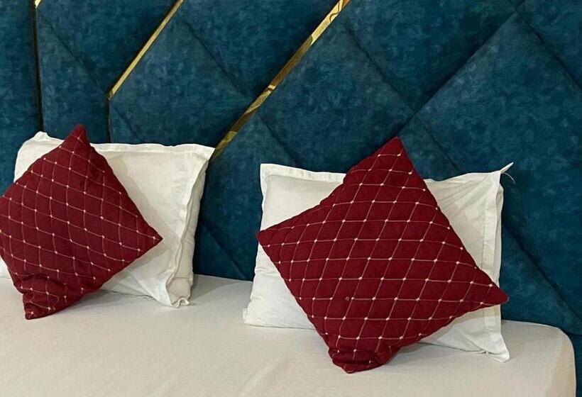 اتاق لوکس, The Grand Touch & The Royal Touch, New Digha ! Easygooroms