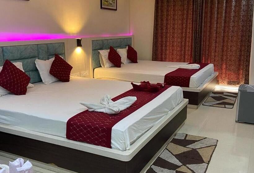 Четырехместный Номер Стандарт, The Grand Touch & The Royal Touch, New Digha ! Easygooroms