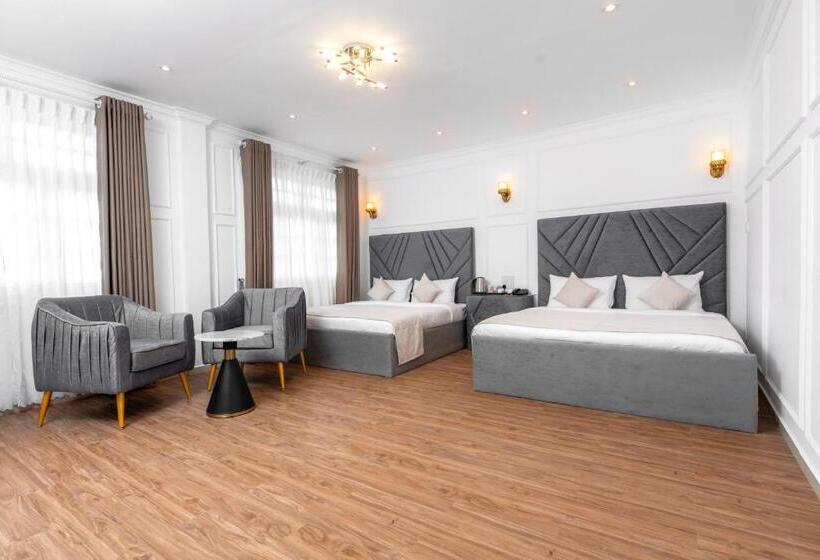 חדר משפחתי דלוקס, Ra Lanka