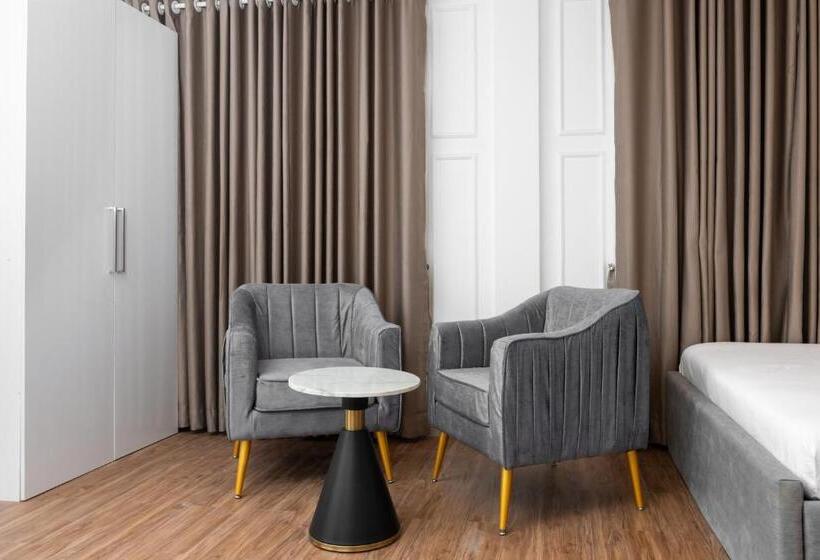 חדר משפחתי דלוקס, Ra Lanka