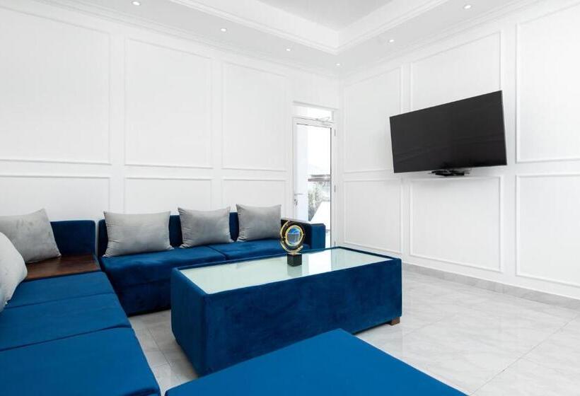 דירת חדר דלוקס, Ra Lanka