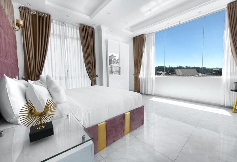 דירת חדר דלוקס, Ra Lanka