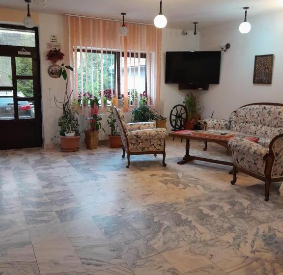 اتاق استاندارد, Pensiuneatano