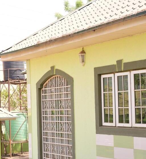 اتاق لوکس, Royal Suites And Apartments