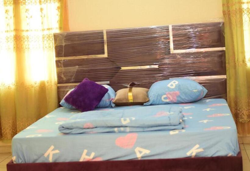 اتاق استاندارد با تخت بزرگ, Royal Suites And Apartments