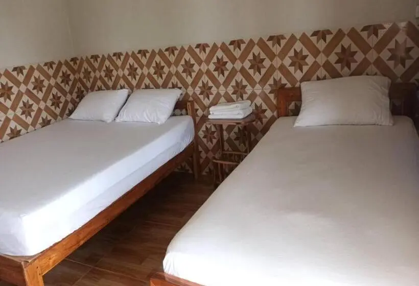 スタンダードトリプルルーム, Noppakao Resort