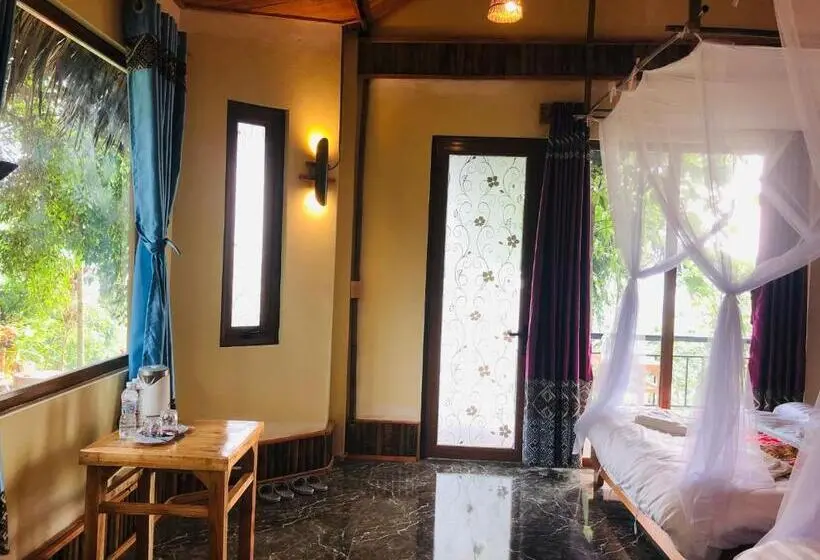 اتاق لوکس سه تخته, Pù Luông Happy Home