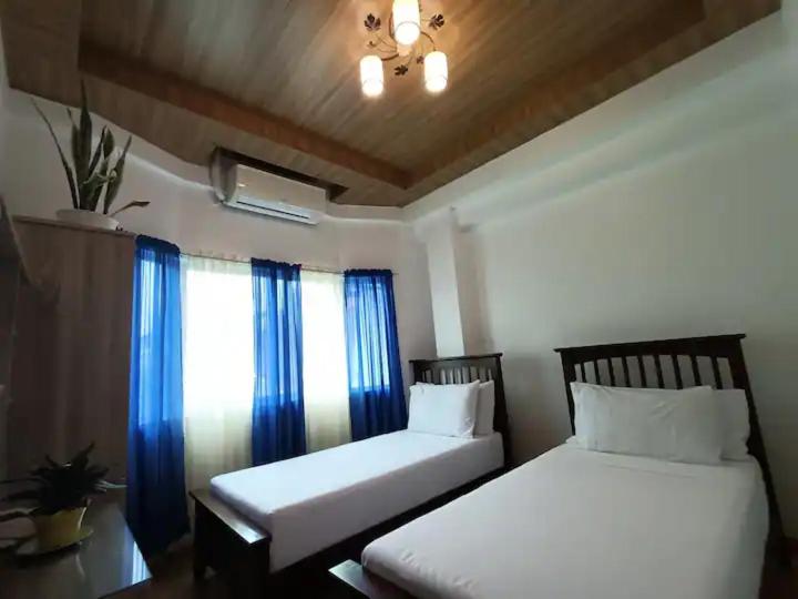 اتاق استاندارد, Sillero Painting Gallery And Hostel