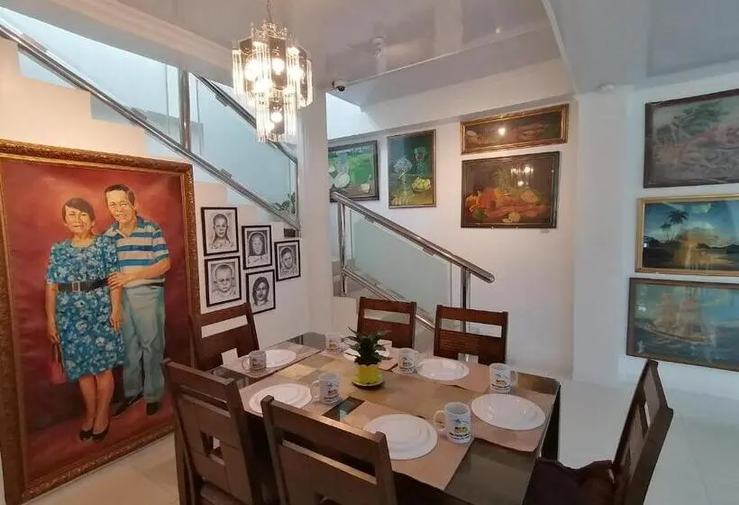 スタンダードルーム, Sillero Painting Gallery And Hostel