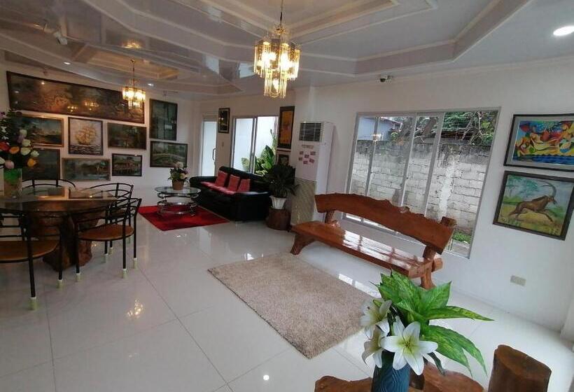 اتاق استاندارد, Sillero Painting Gallery And Hostel