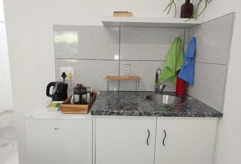 标准间, Lieu De Grace