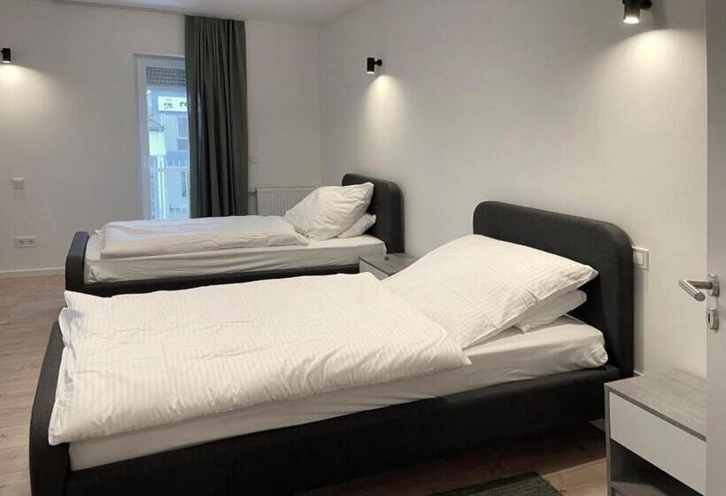 חדר קומפורט לשלושה, Board Inn   Haus Regensburg