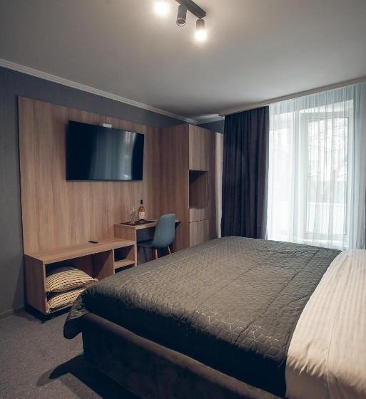 اتاق لوکس با بالکن, Apart4you