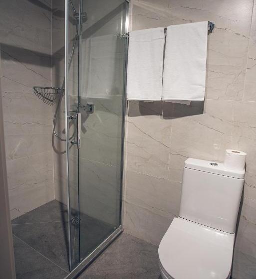 اتاق لوکس با بالکن, Apart4you