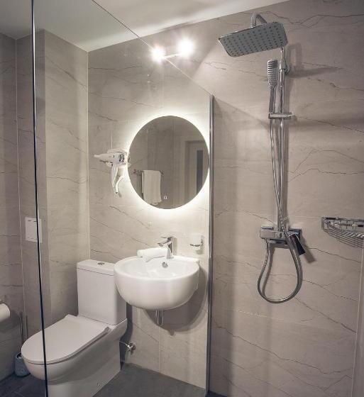 اتاق استاندارد با سرویس بهداشتی مشترک, Apart4you