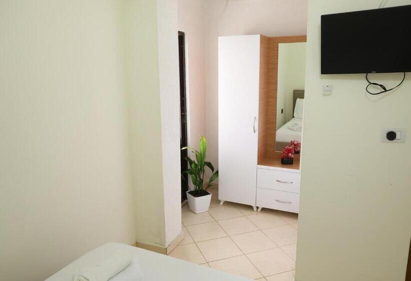 חדר סטנדרט, Gusto