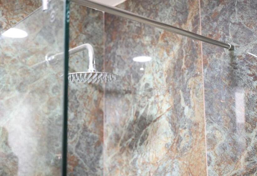 חדר לארבעה סטנדרטי עם מרפסת, Gusto