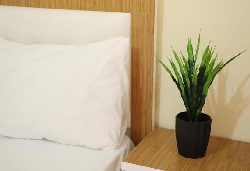 חדר לארבעה סטנדרטי עם מרפסת, Gusto